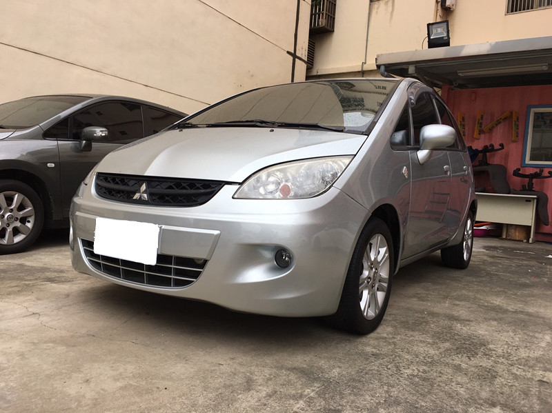 2010 Mitsubishi 三菱 Colt plus