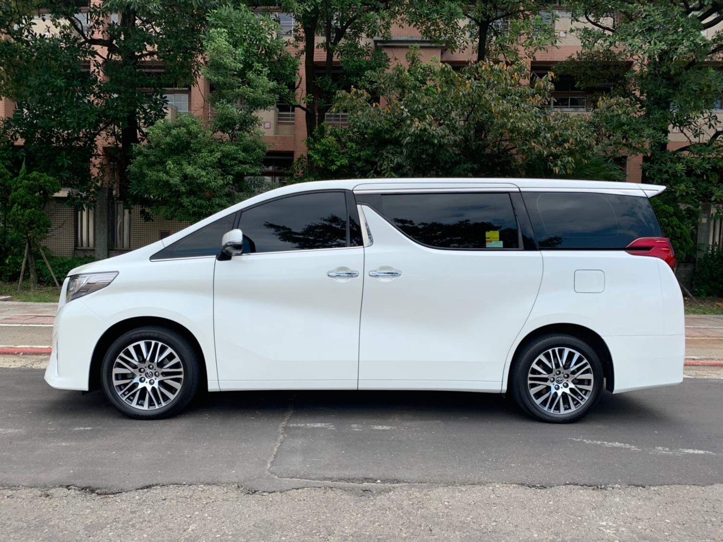 2016 Toyota 豐田 Alphard