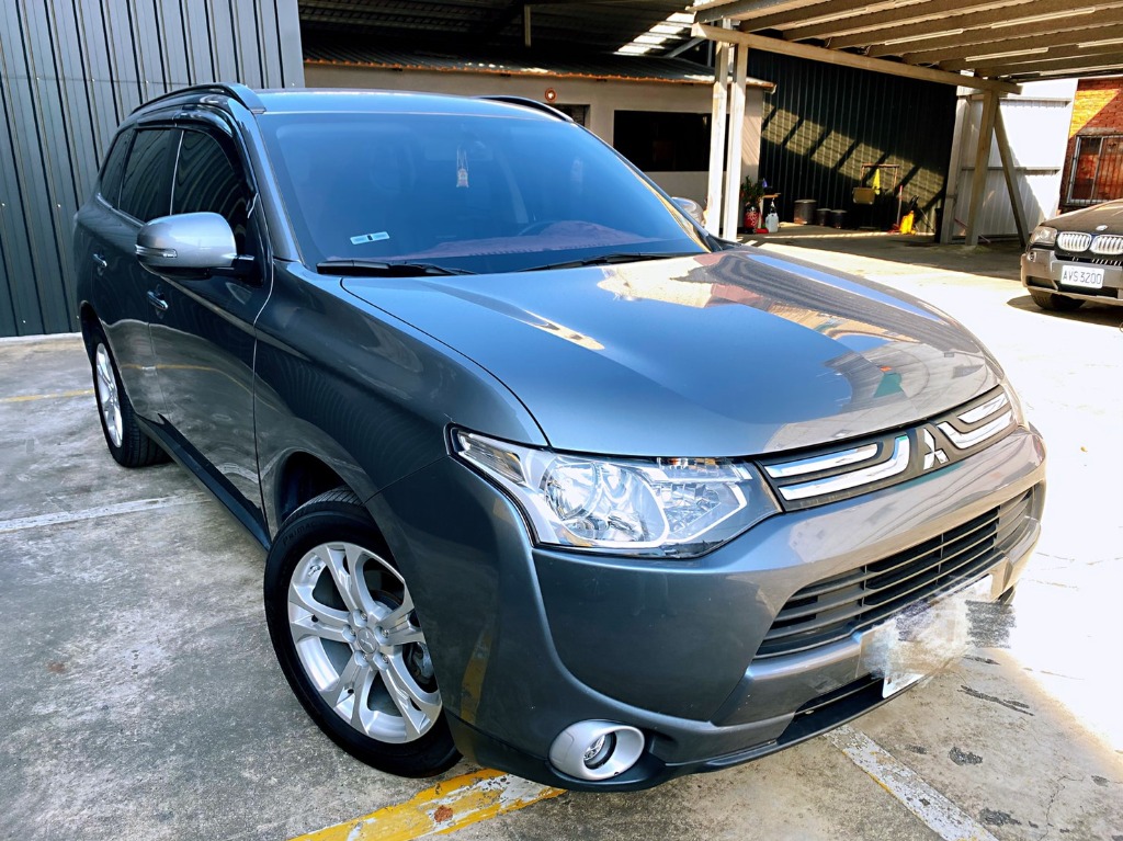 2016 Mitsubishi 三菱 Outlander