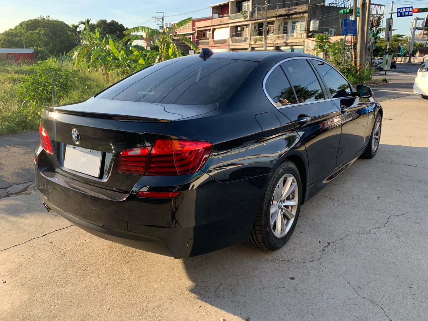 Бмв 520d 2016