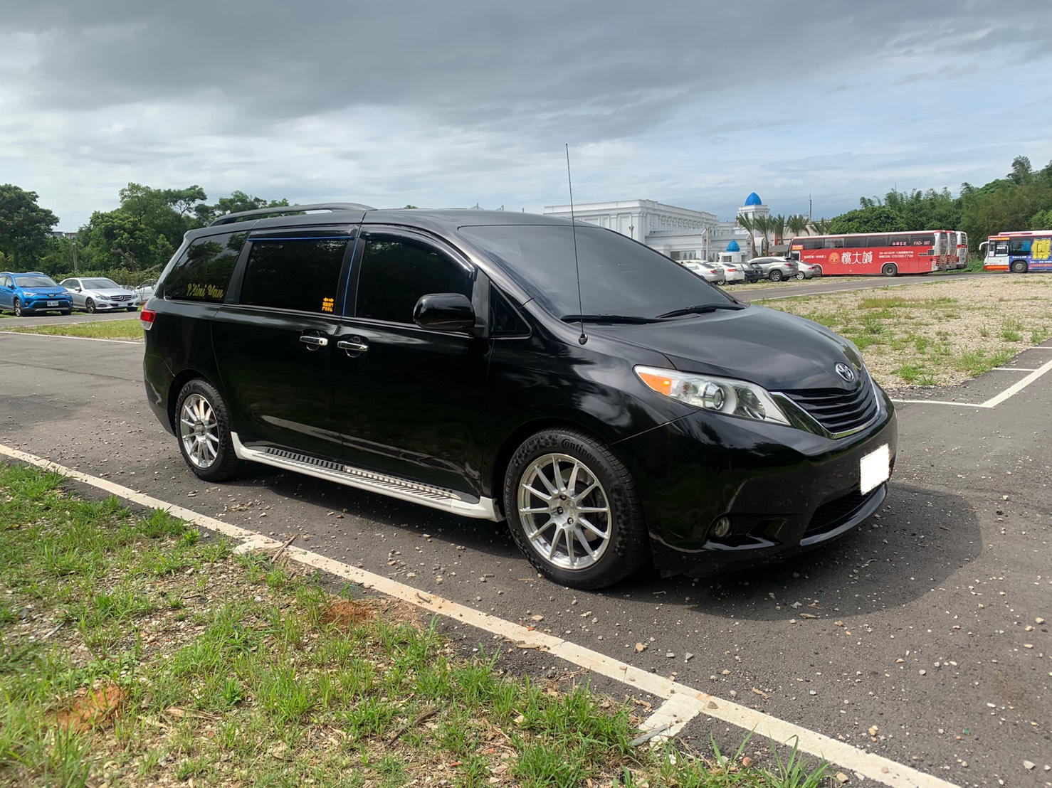 2011 Toyota 豐田 Sienna