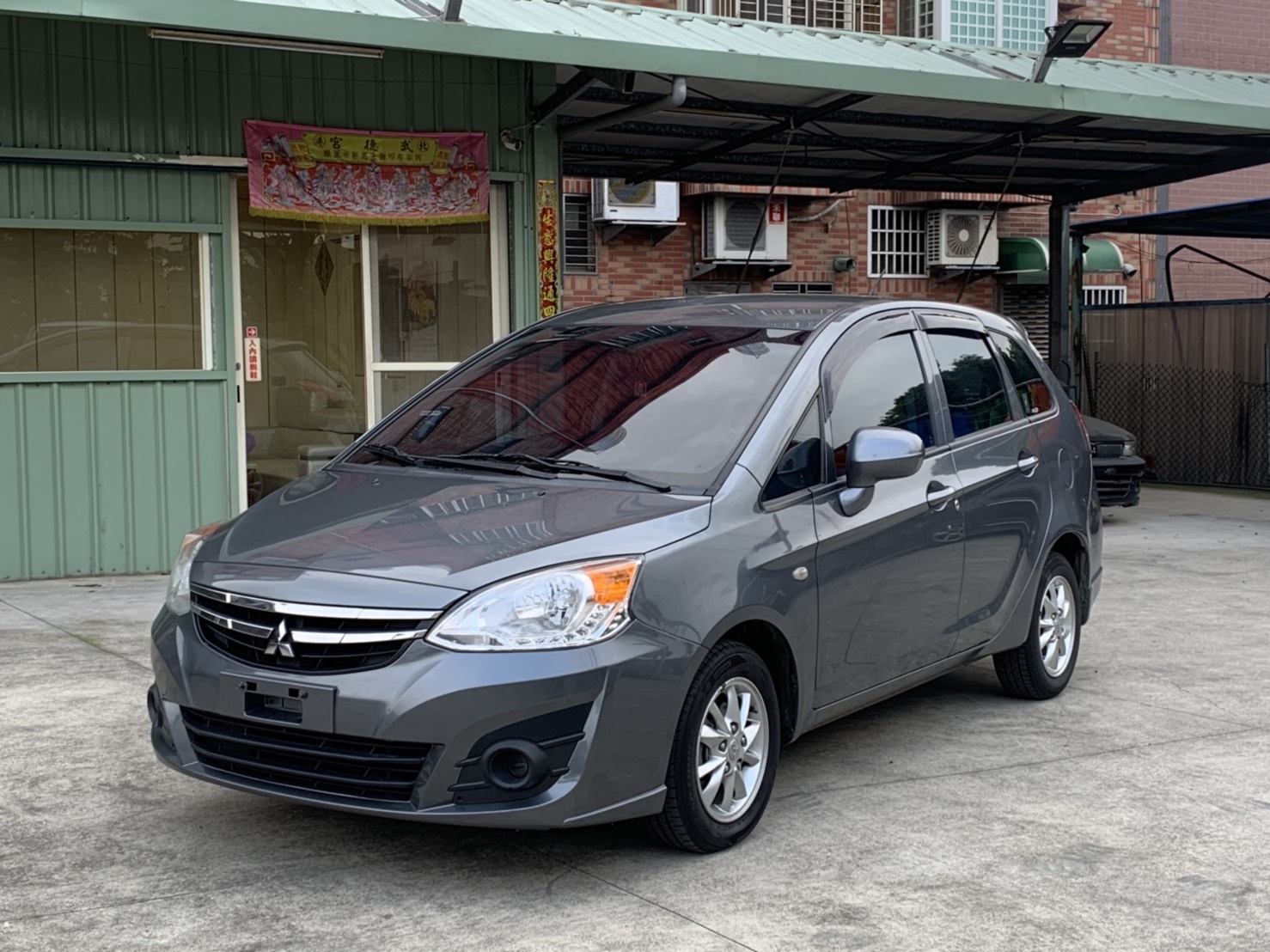 2016 Mitsubishi 三菱 Colt plus