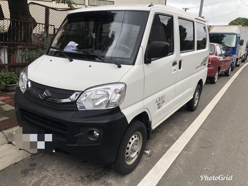 2014 Mitsubishi 三菱 商用車