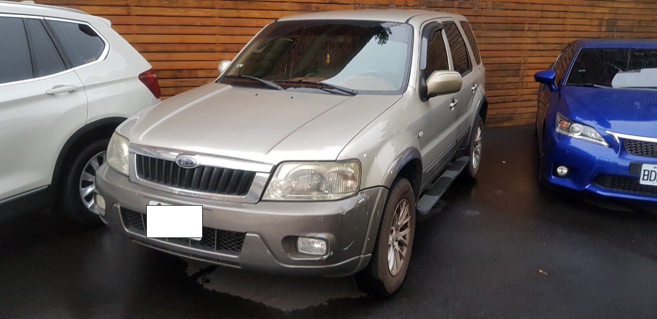 2004 Ford 福特 Escape