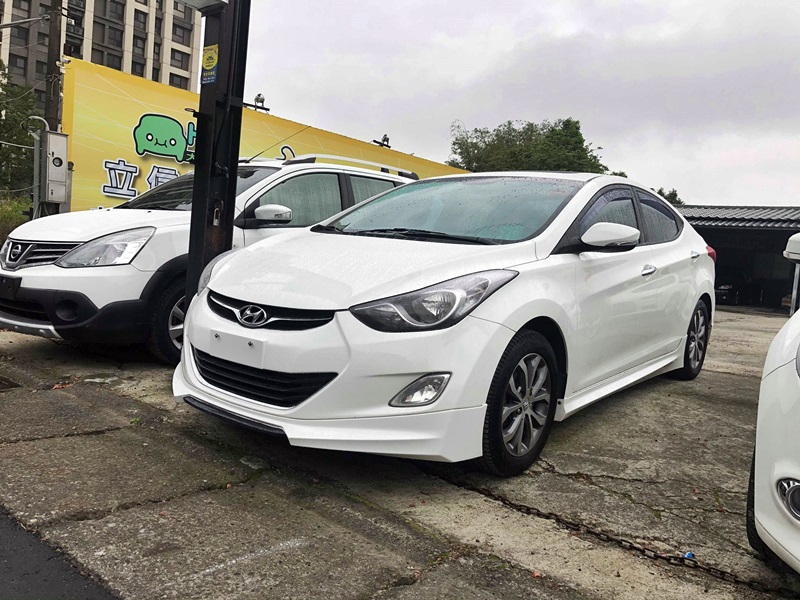 2014 Hyundai 現代 Elantra