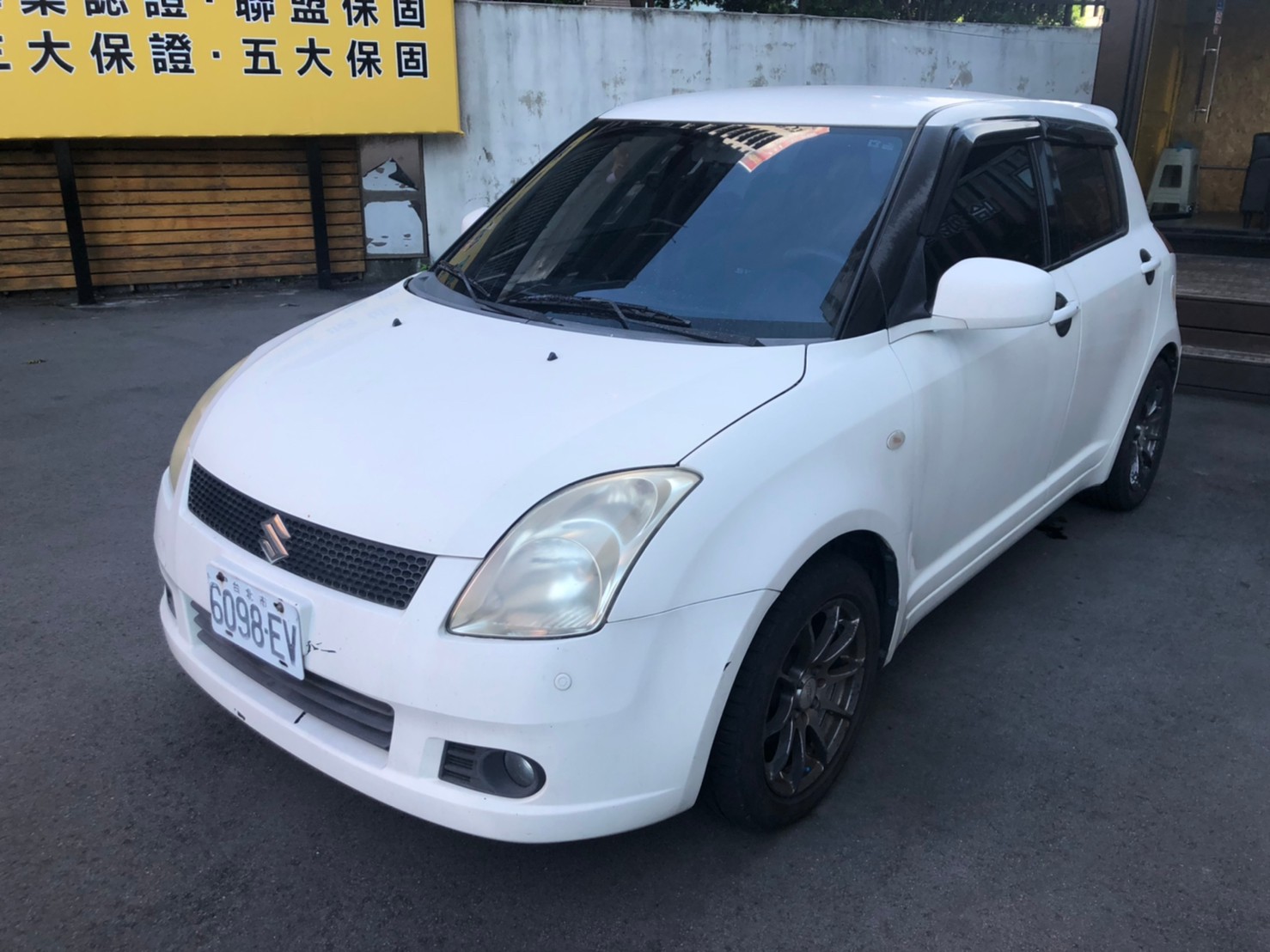 Hot大聯盟 Suzuki Swift 車況優 少開 無改裝 家庭用車 Hot大聯盟 Suzuki Swift 車況優 少開 無改裝 家庭用車