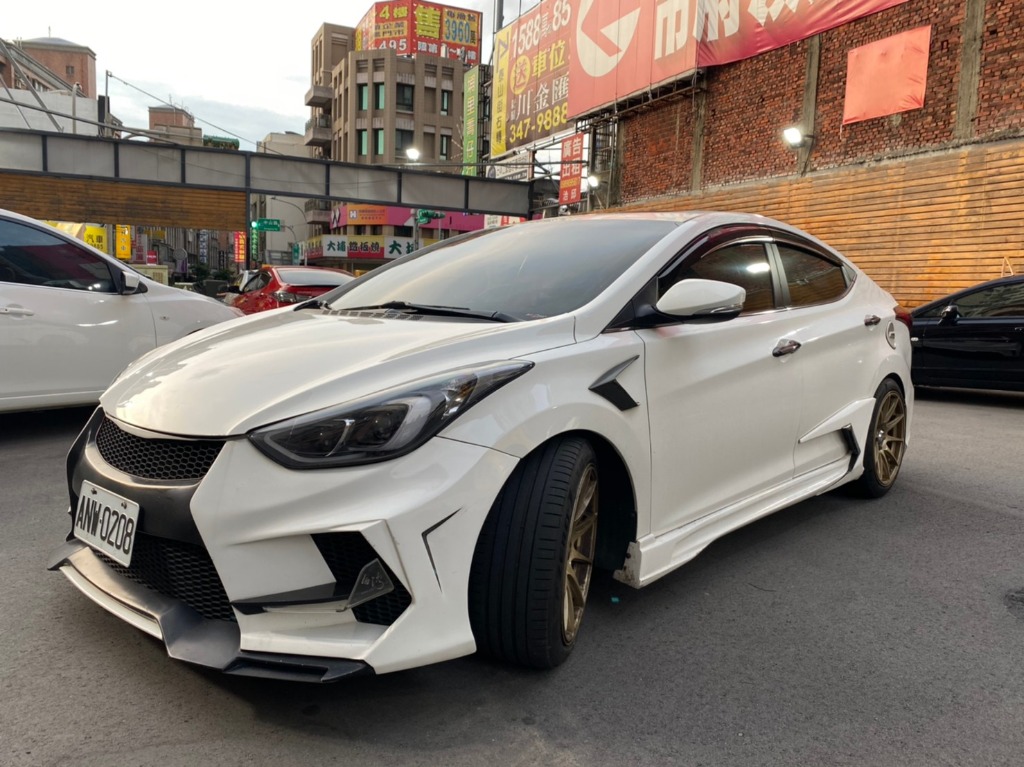 2015 Hyundai 現代 Elantra