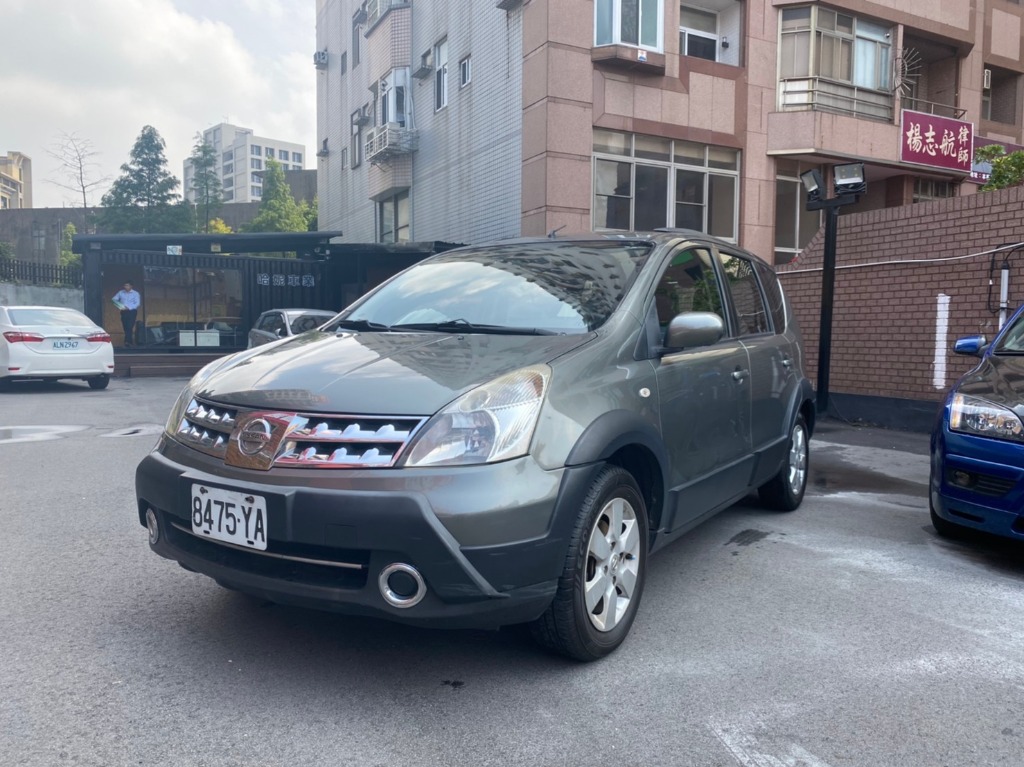 2010 Nissan 日產 Livina