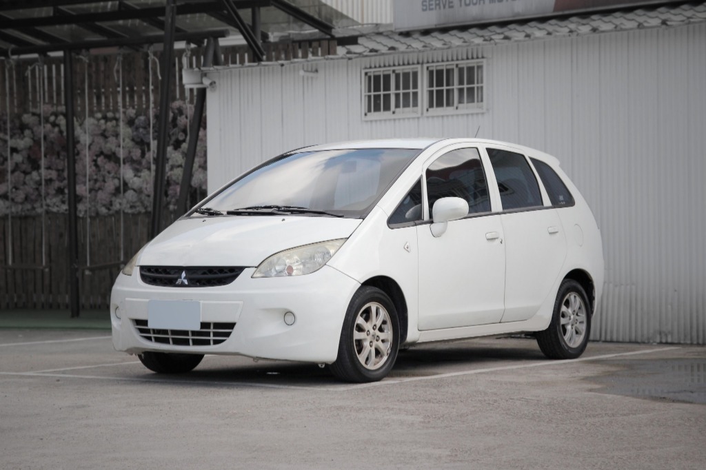 2010 Mitsubishi 三菱 Colt plus