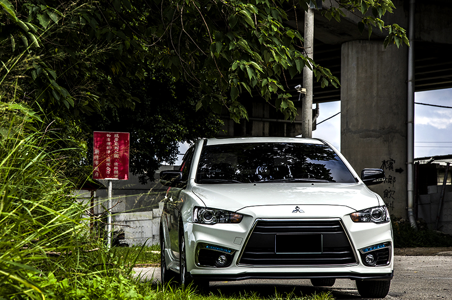 2012 Mitsubishi Lancer io