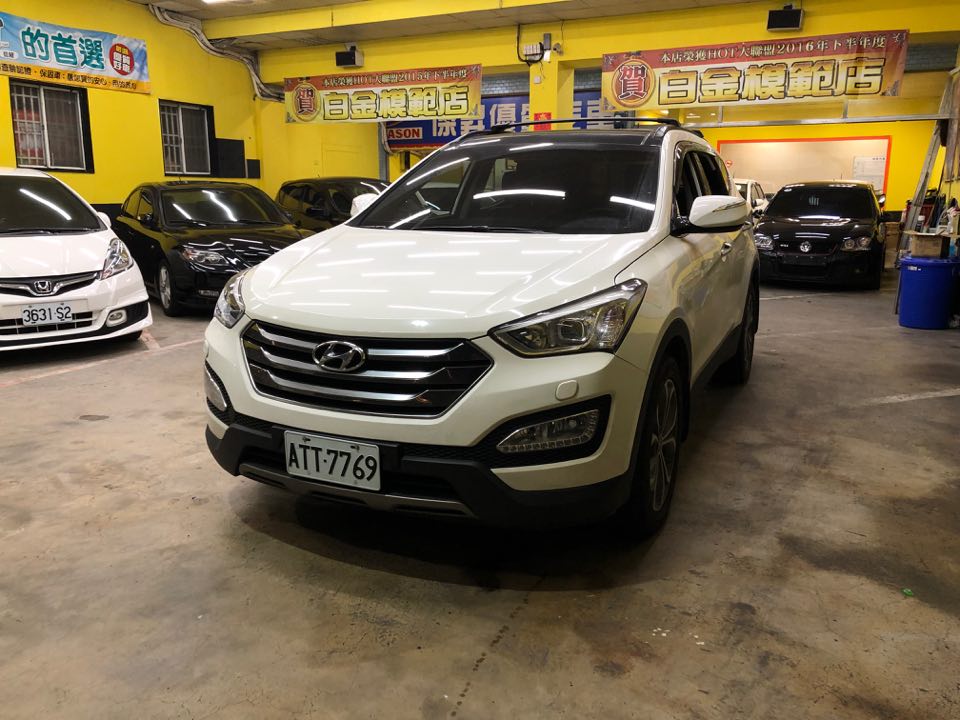 2017 Hyundai 現代 Santa fe