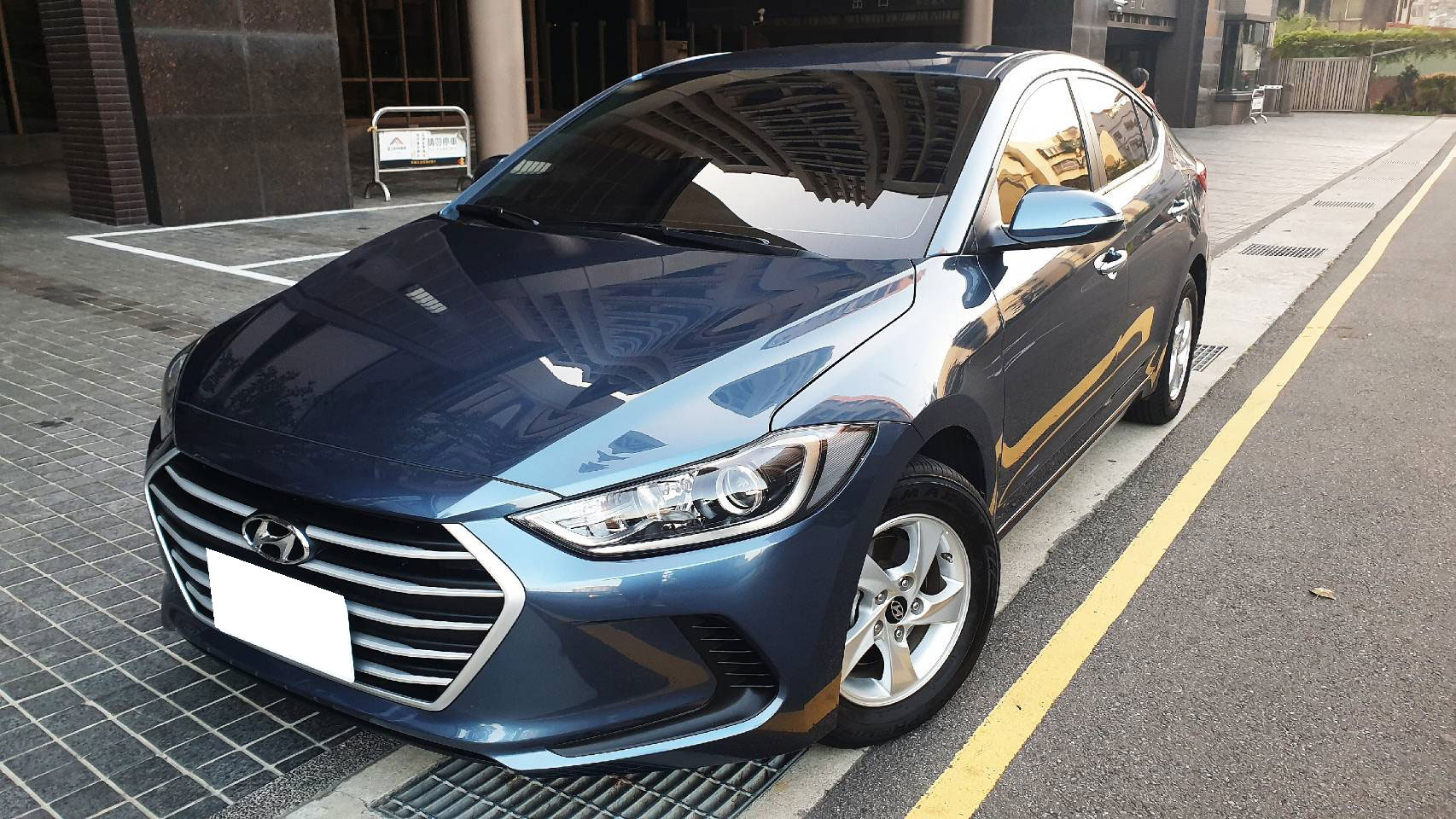 2017 Hyundai 現代 Elantra