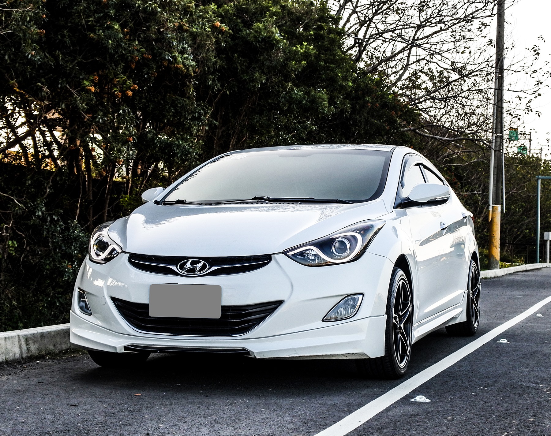 2012 Hyundai 現代 Elantra