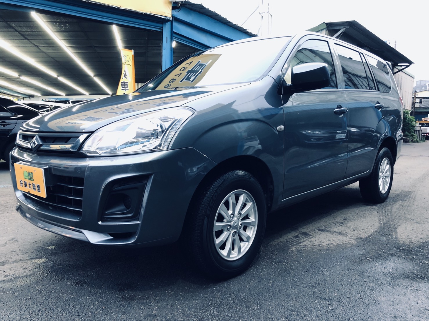 2018 Mitsubishi Zinger