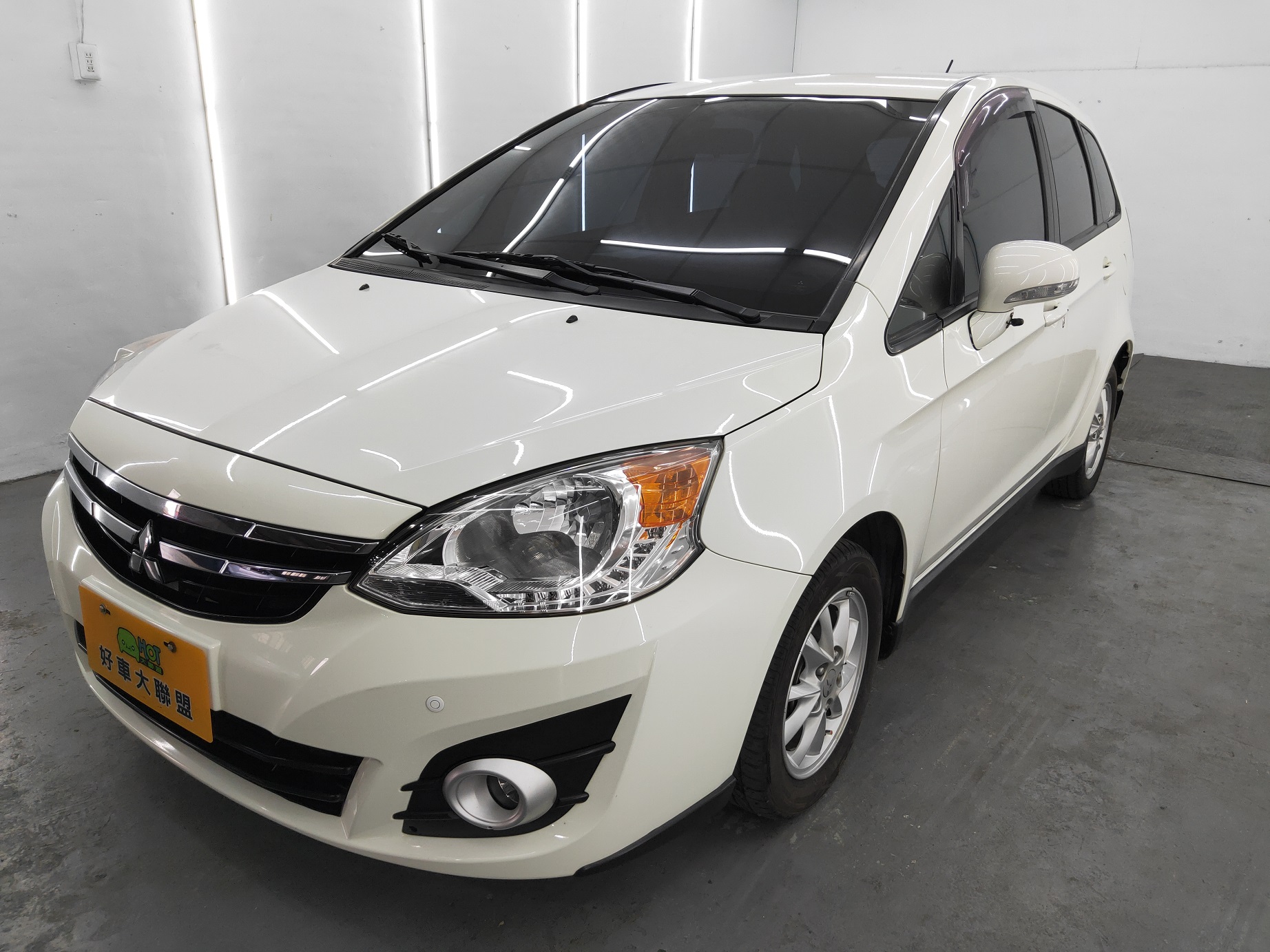 2014 Mitsubishi Colt plus