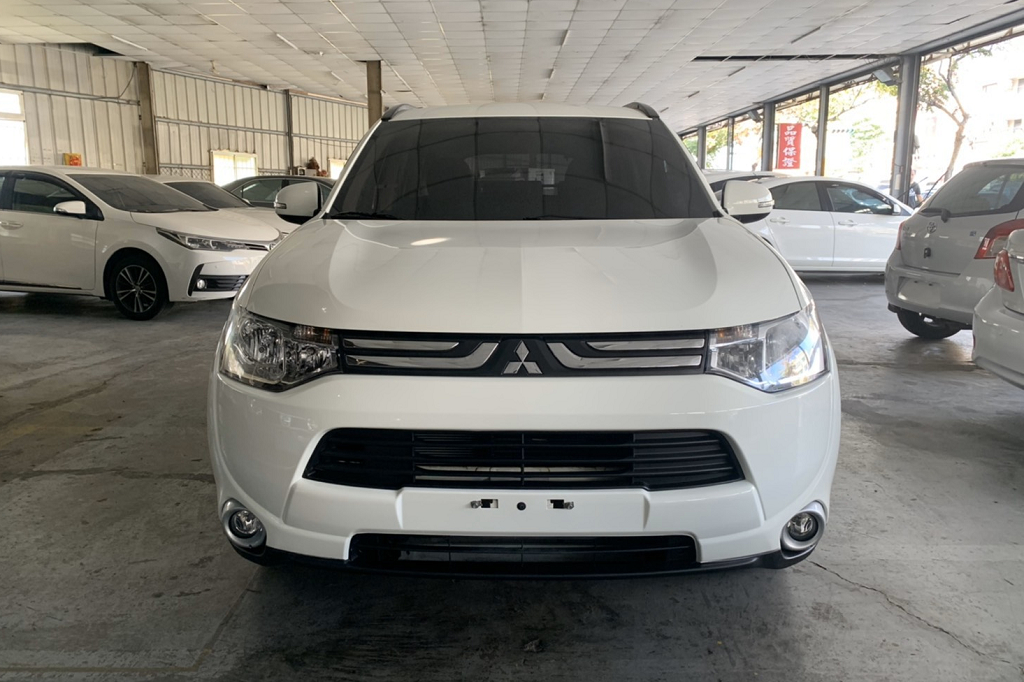 2015 Mitsubishi 三菱 Outlander
