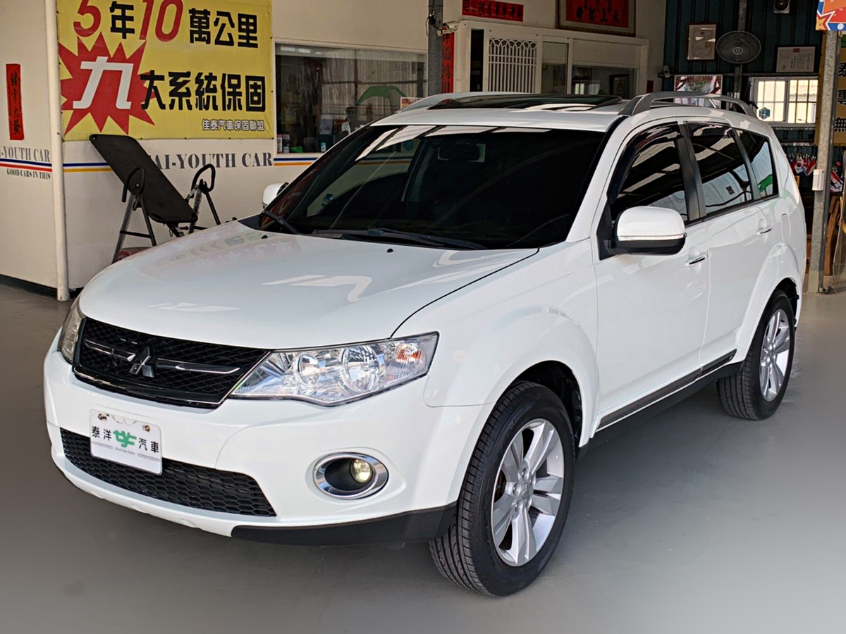 2016 Mitsubishi 三菱 Outlander