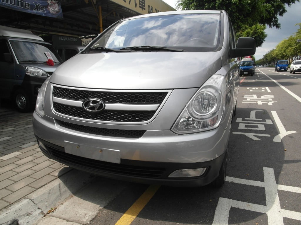 2010 Hyundai 現代 Grand starex