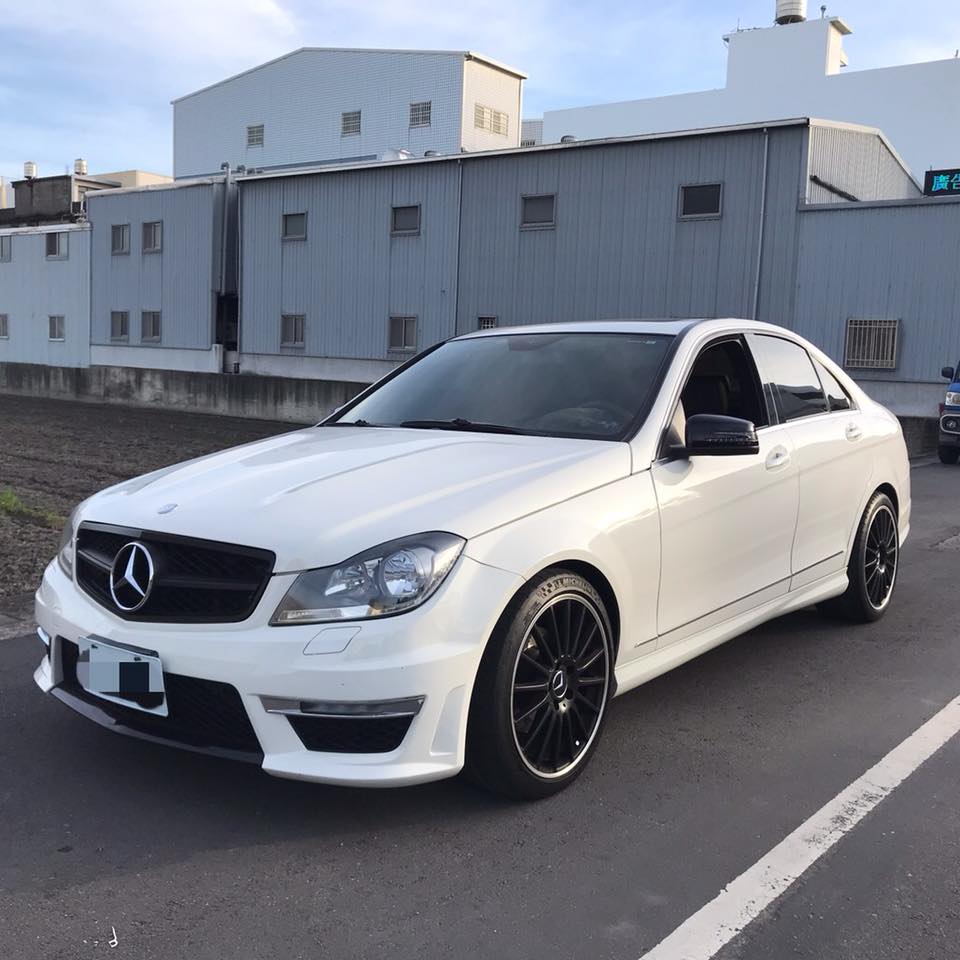 2008 M-benz C-class