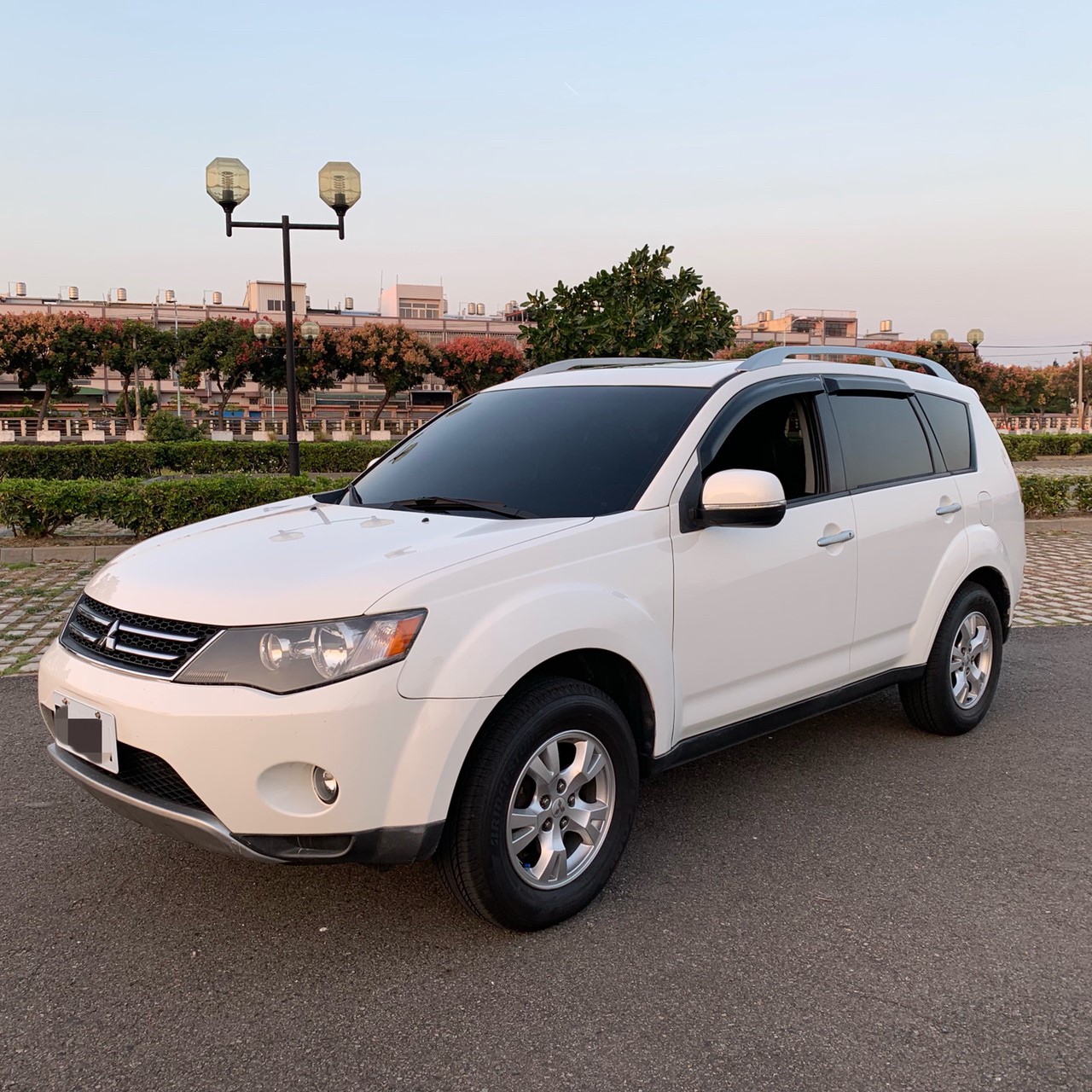 2008 Mitsubishi 三菱 Outlander