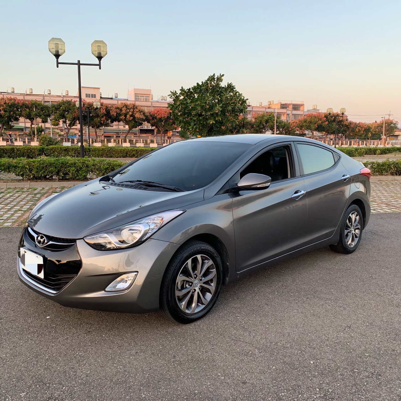 2014 Hyundai 現代 Elantra