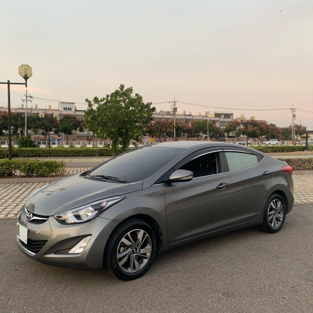 2014 Hyundai 現代 Elantra