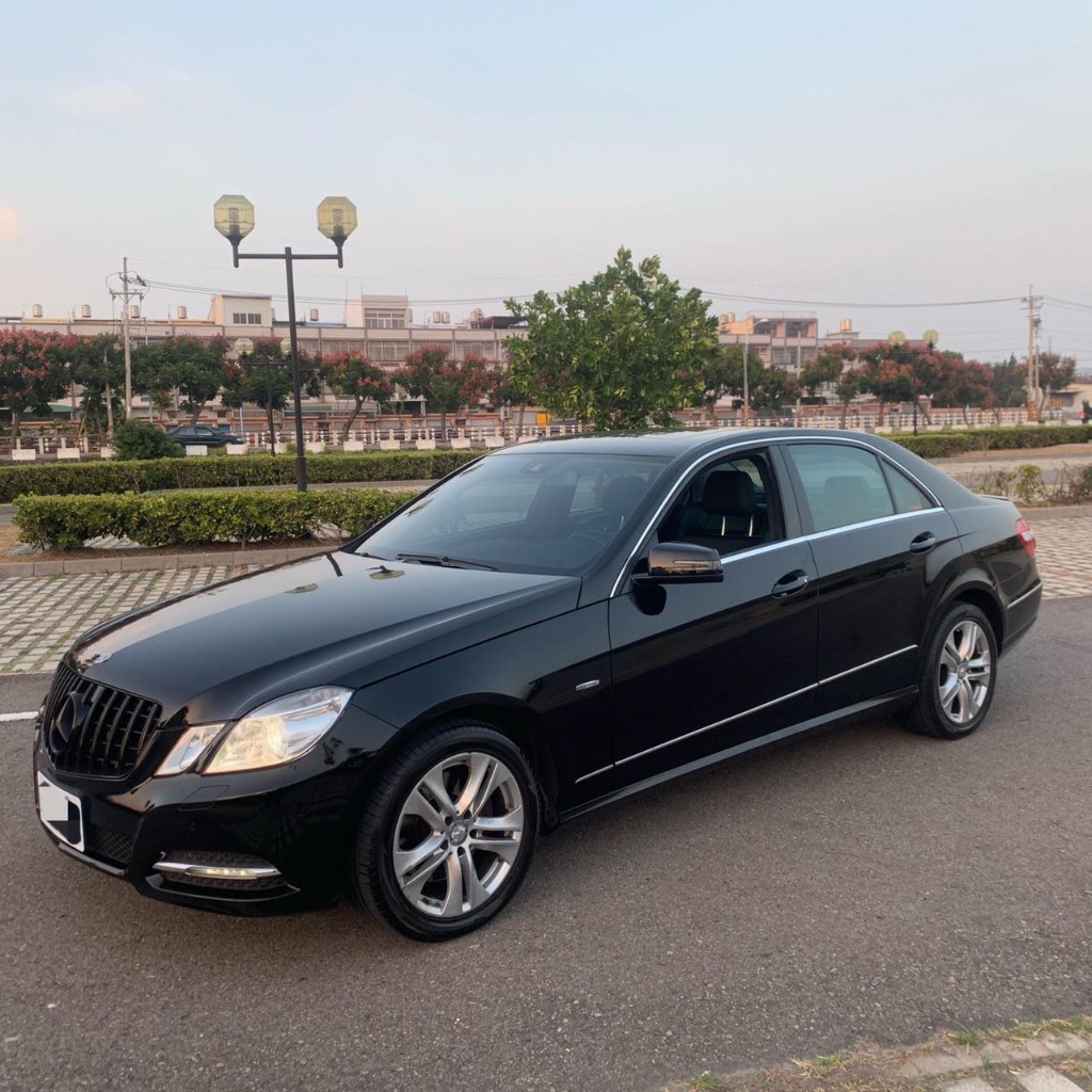 2011 M-Benz 賓士 E-class