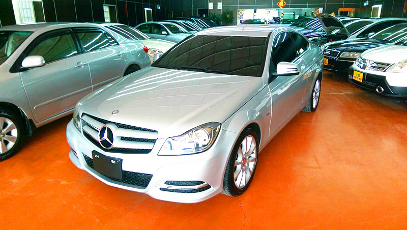 2011 M-benz C-class
