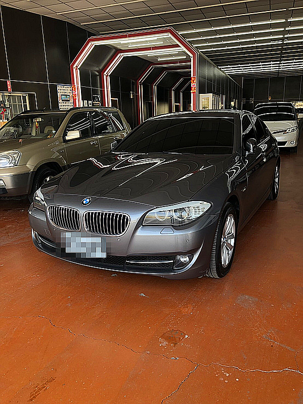 2010 Bmw 5-series sedan