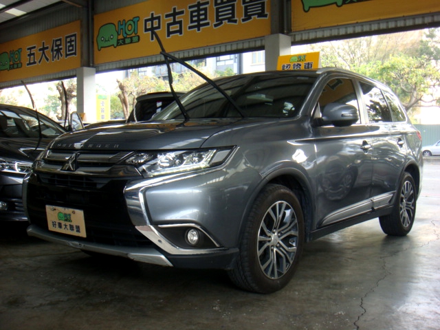 2018 Mitsubishi 三菱 Outlander