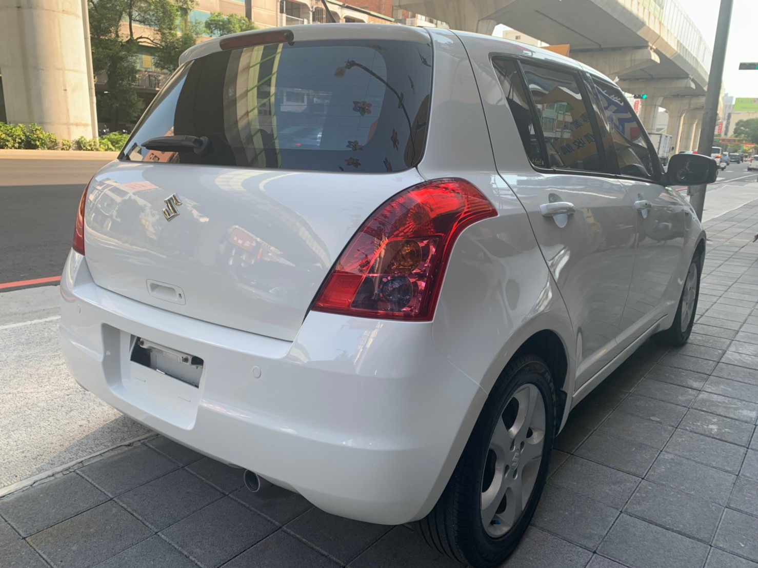 2009 Suzuki 鈴木 Swift