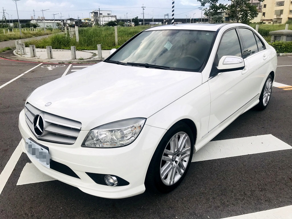 2008 M-benz C-class