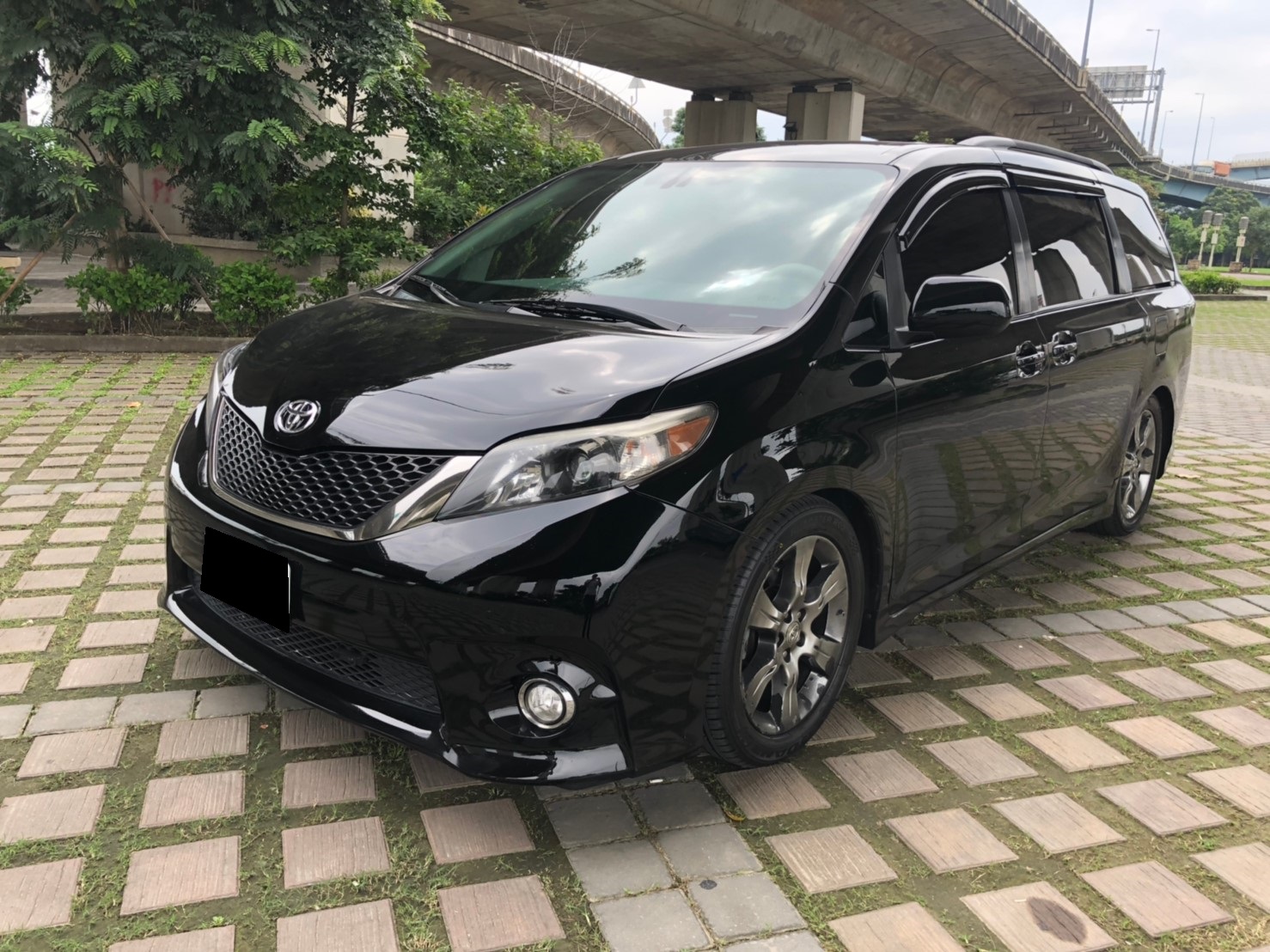 2011 Toyota 豐田 Sienna