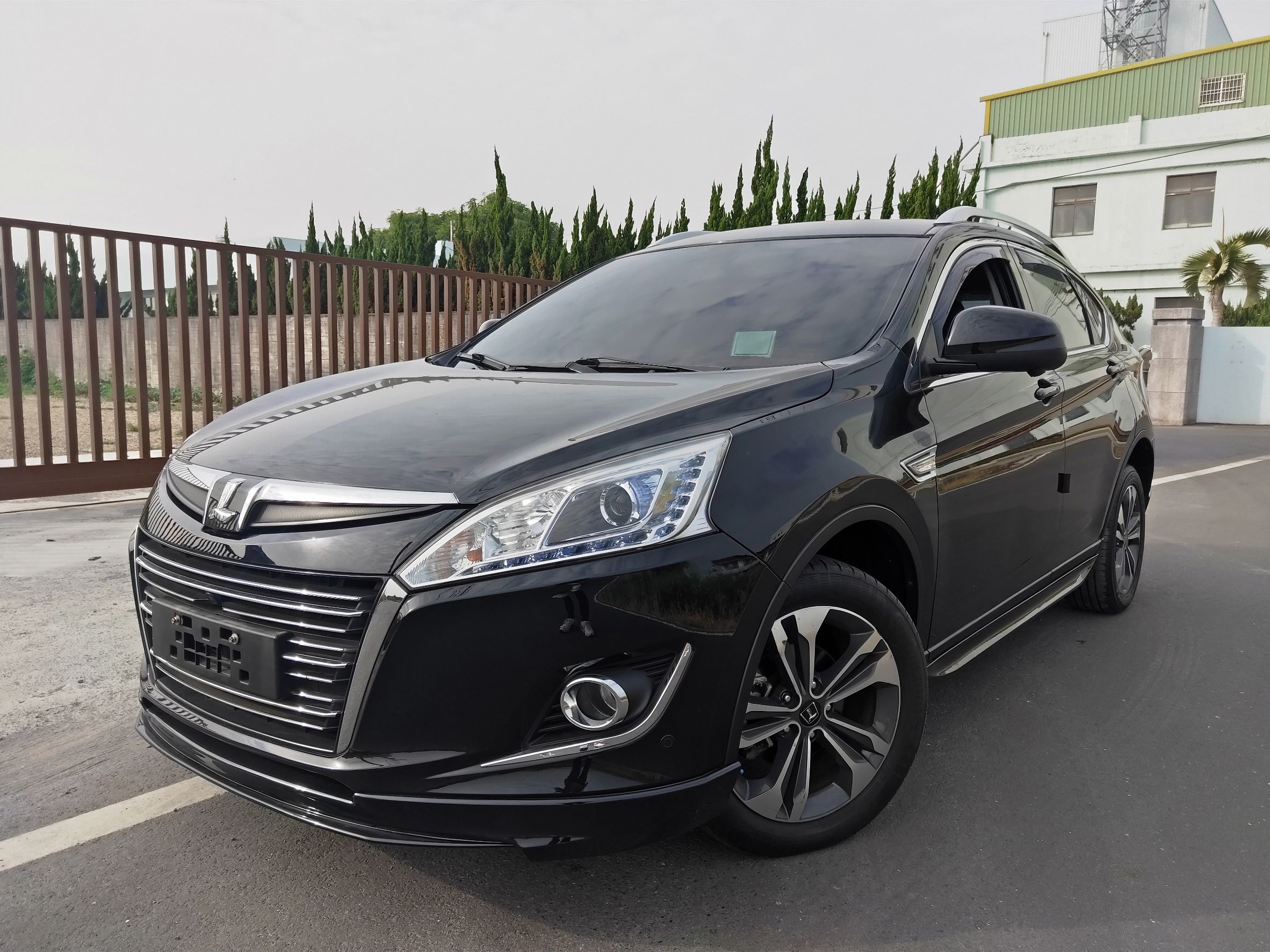 2015 Luxgen U6 turbo