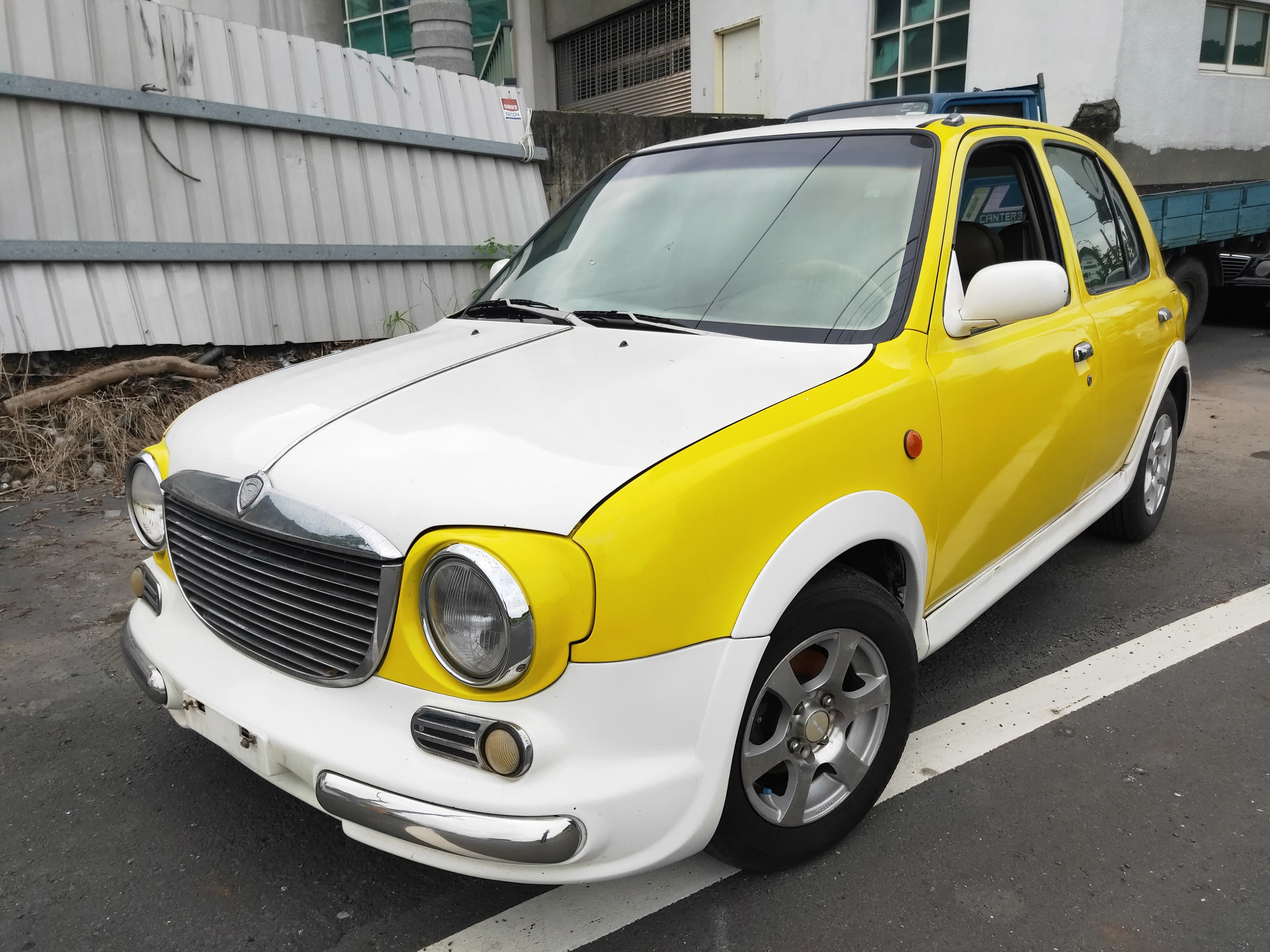 1998 Nissan March