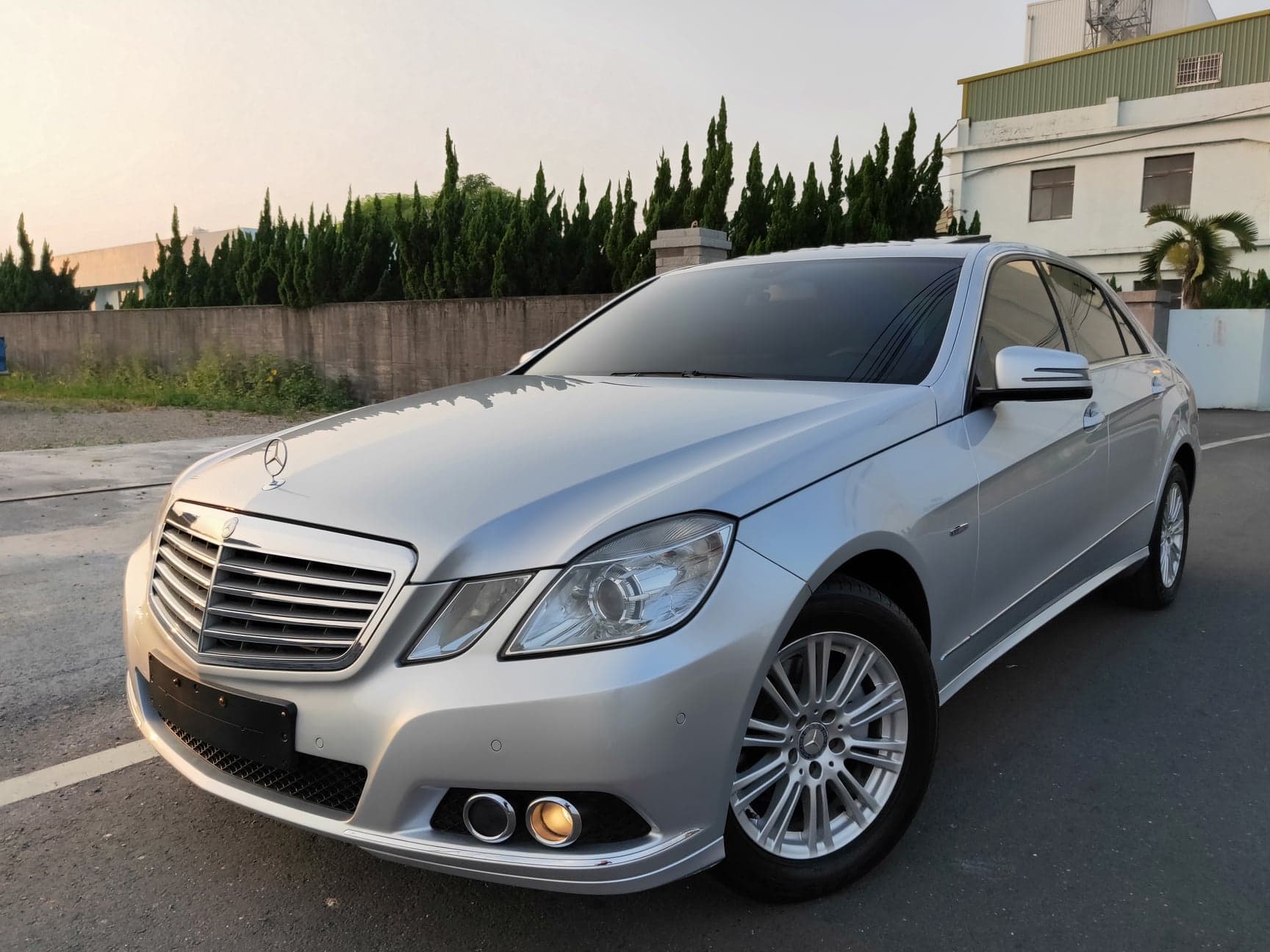 2011 M-Benz 賓士 E-class