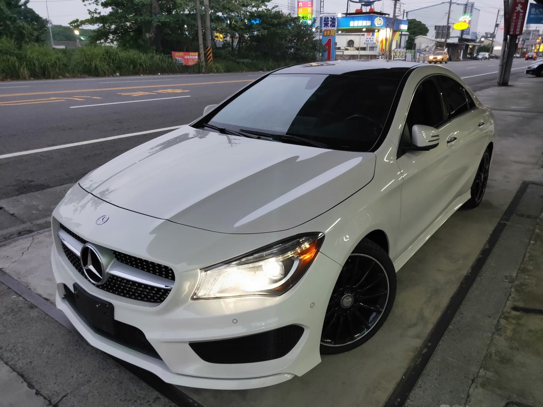 2015 M-Benz 賓士 Cla-class