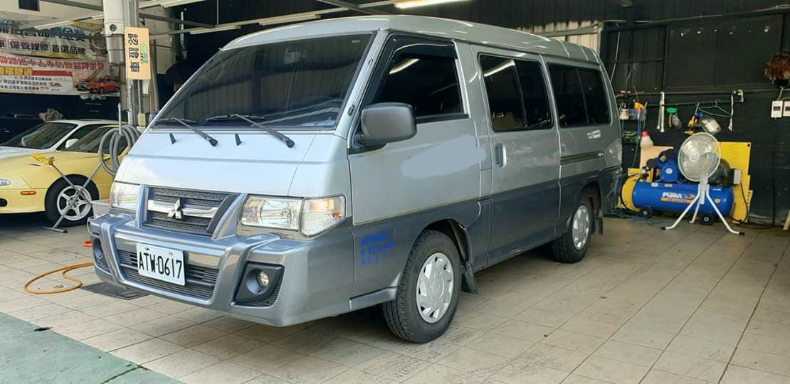 2017 Mitsubishi 三菱 商用車