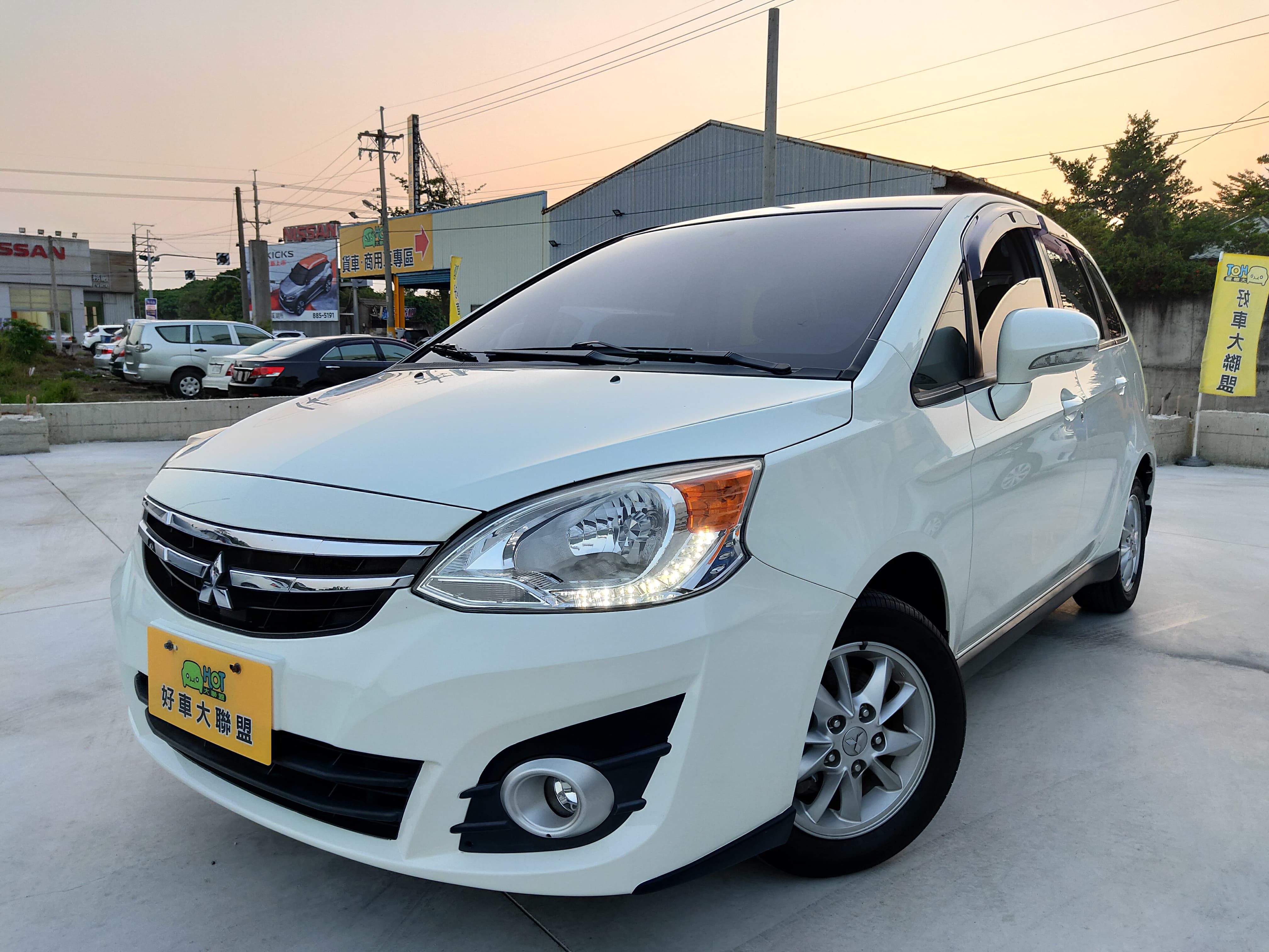 2013 Mitsubishi 三菱 Colt plus