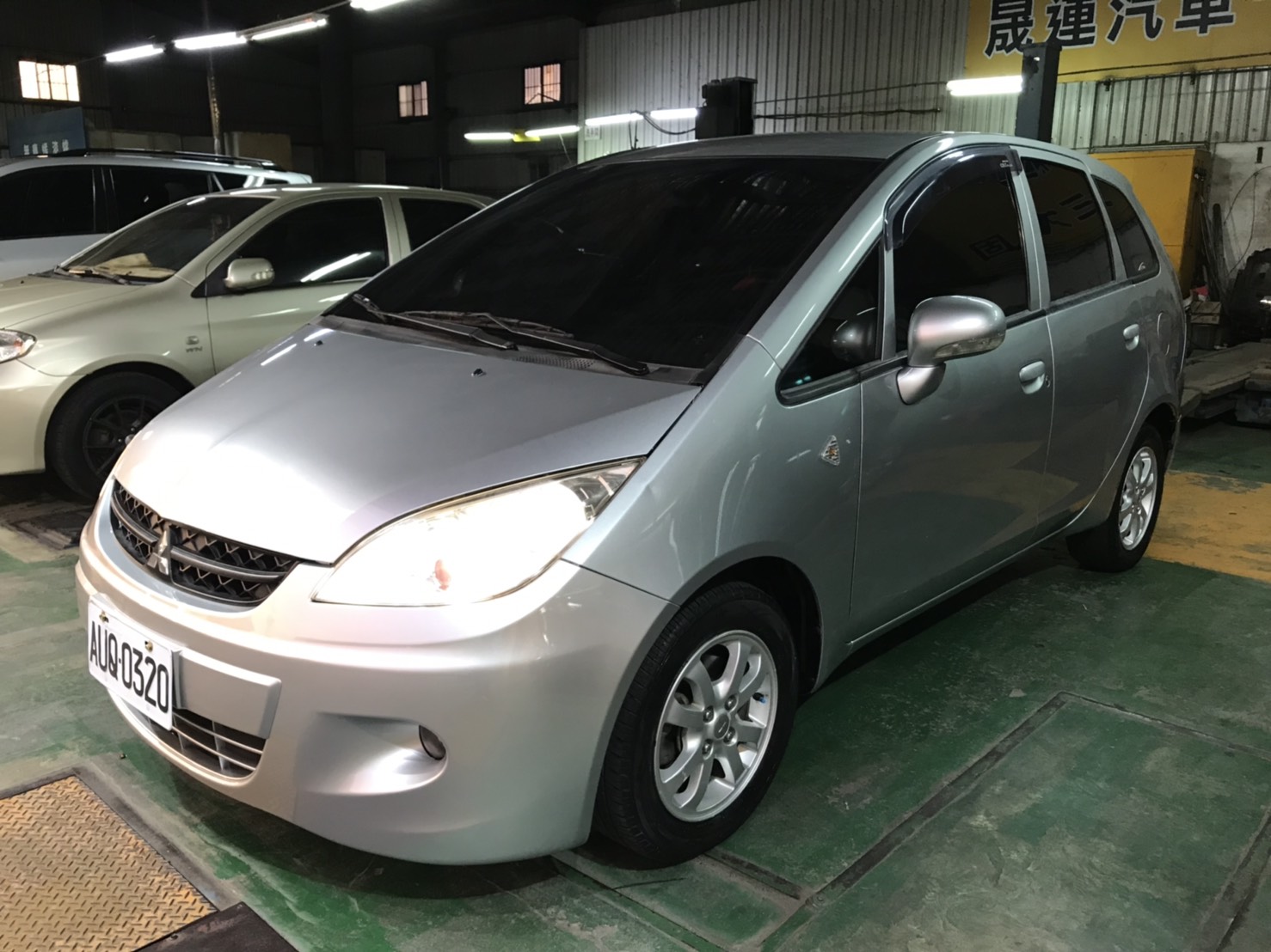 2010 Mitsubishi 三菱 Colt plus