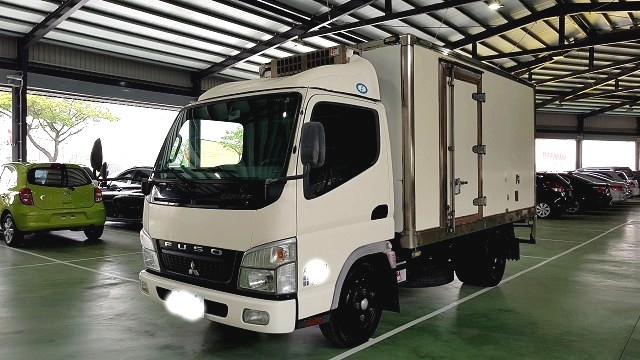 2009 Mitsubishi 三菱 商用車
