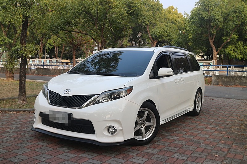 2011 Toyota 豐田 Sienna
