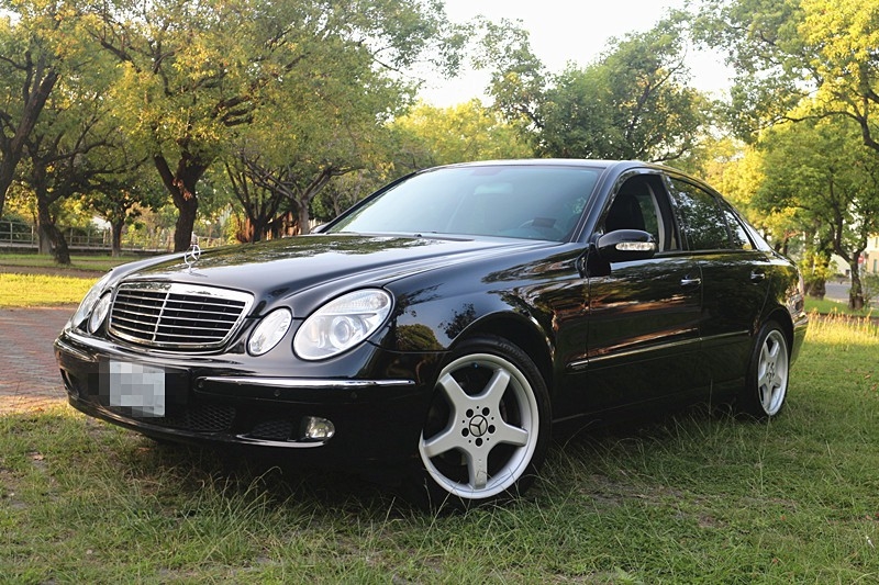 2005 M-benz E-class