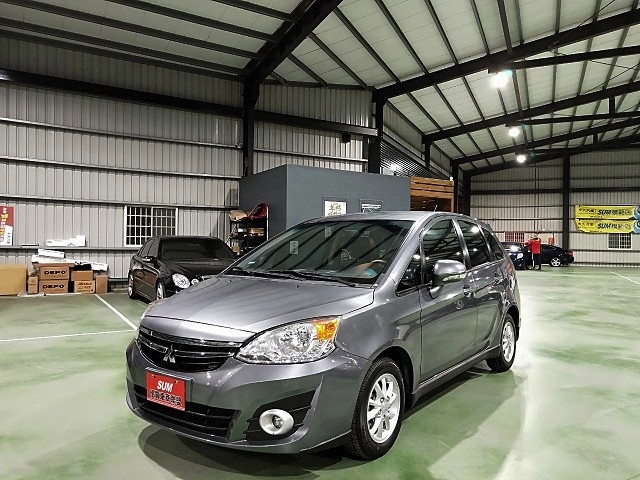 2017 Mitsubishi 三菱 Colt plus