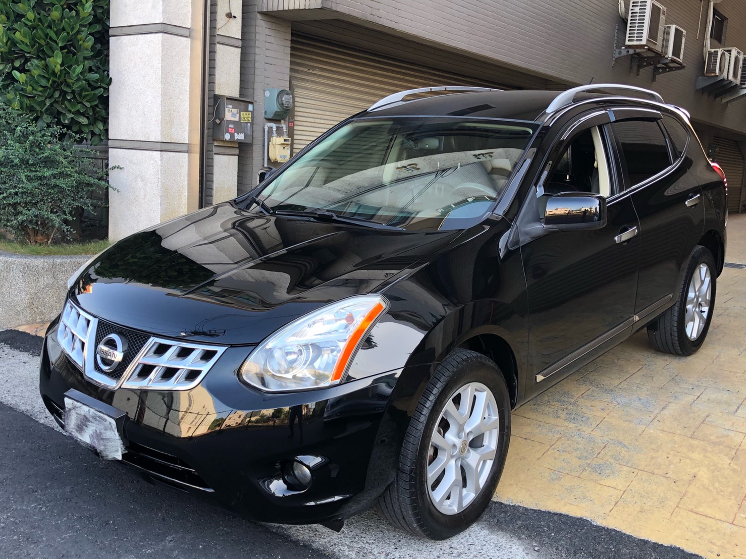 2011 Nissan 日產 Rogue