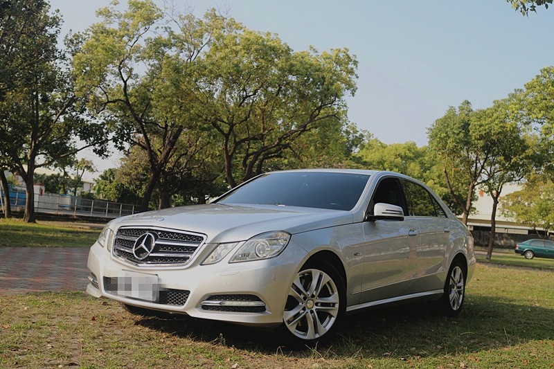 2011 M-Benz 賓士 E-class