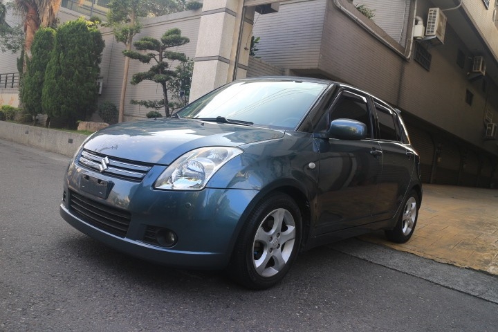 2005 Suzuki 鈴木 Swift
