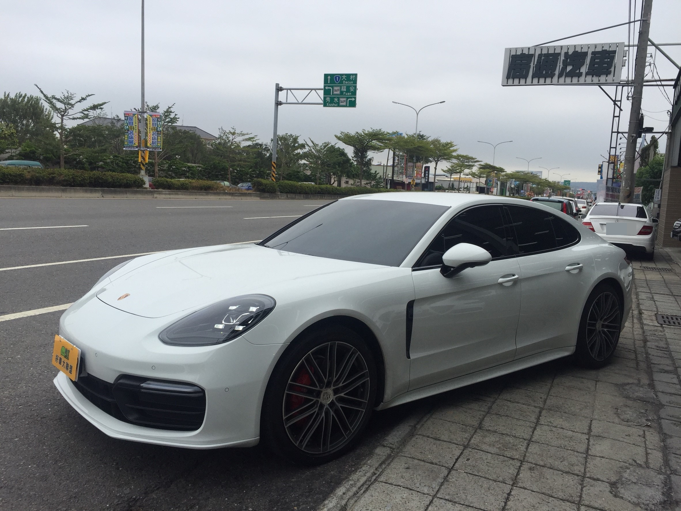 2017 Porsche Panamera