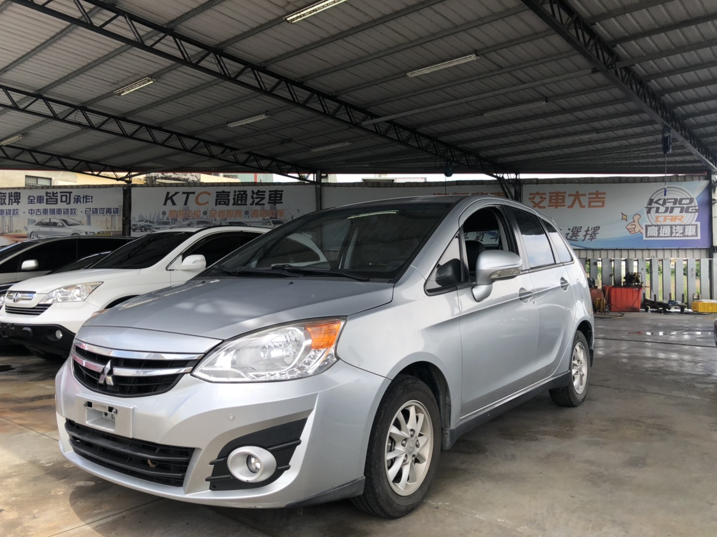 2014 Mitsubishi Colt plus