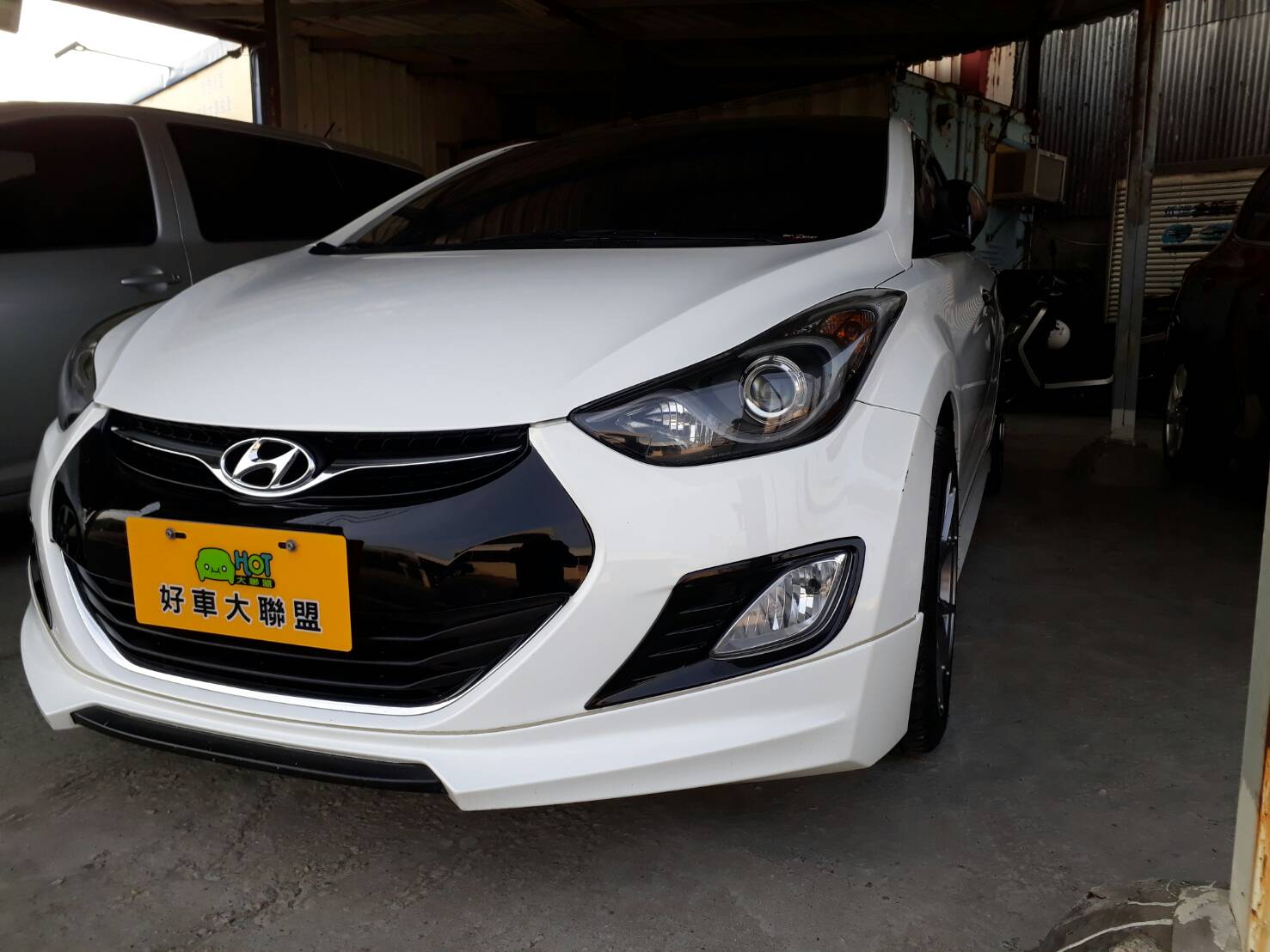 2014 Hyundai 現代 Elantra
